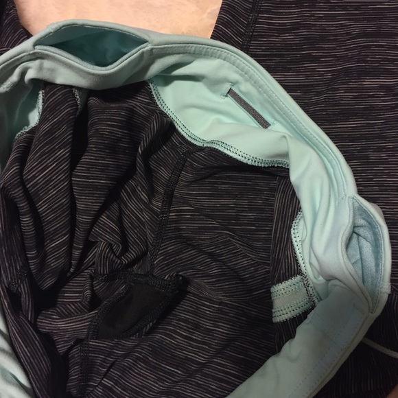 Lululemon Crop Capri Leggings - Picture 4 of 4